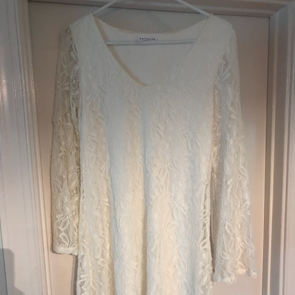 White lace short dress